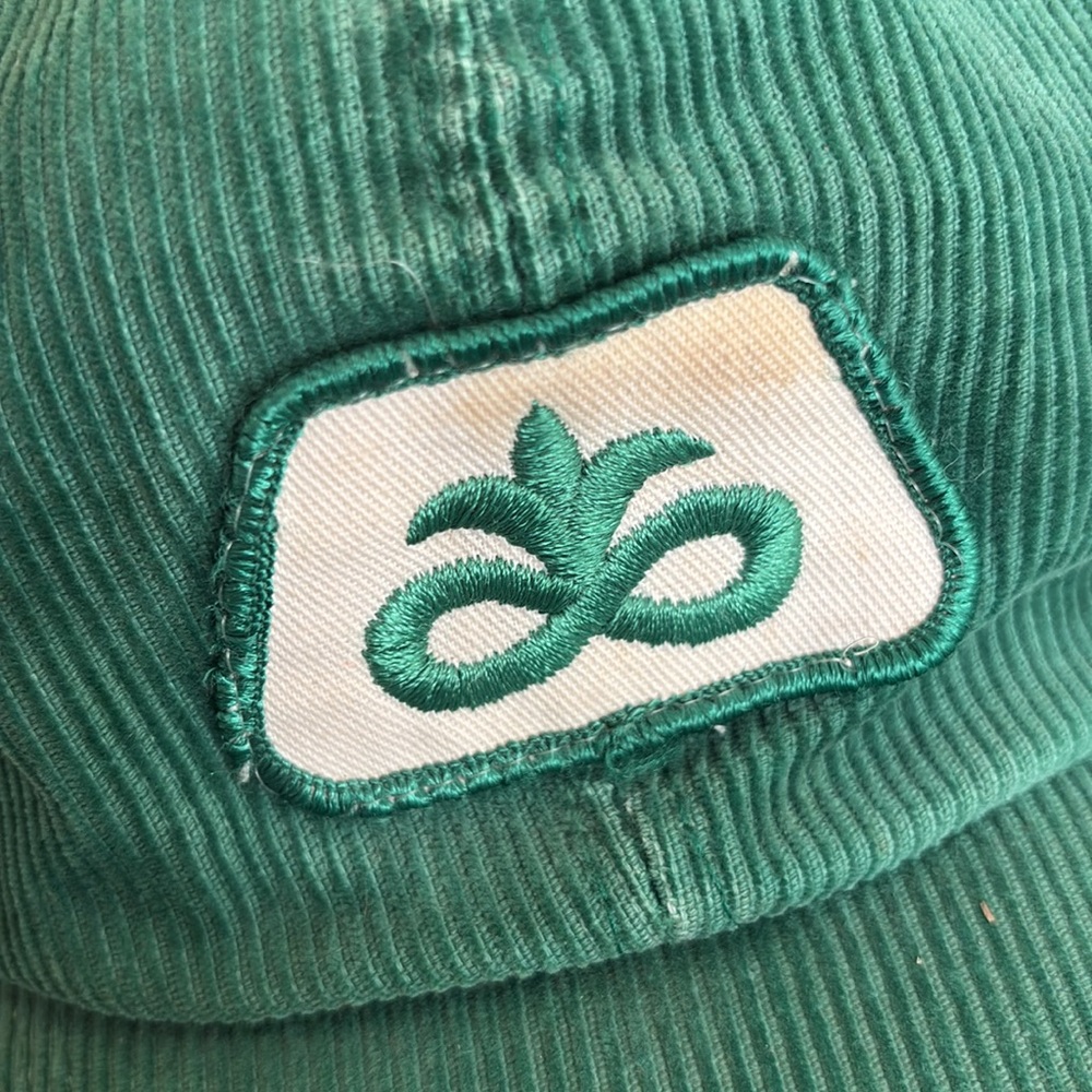 Vintage corduroy hat - Picture 4 of 9